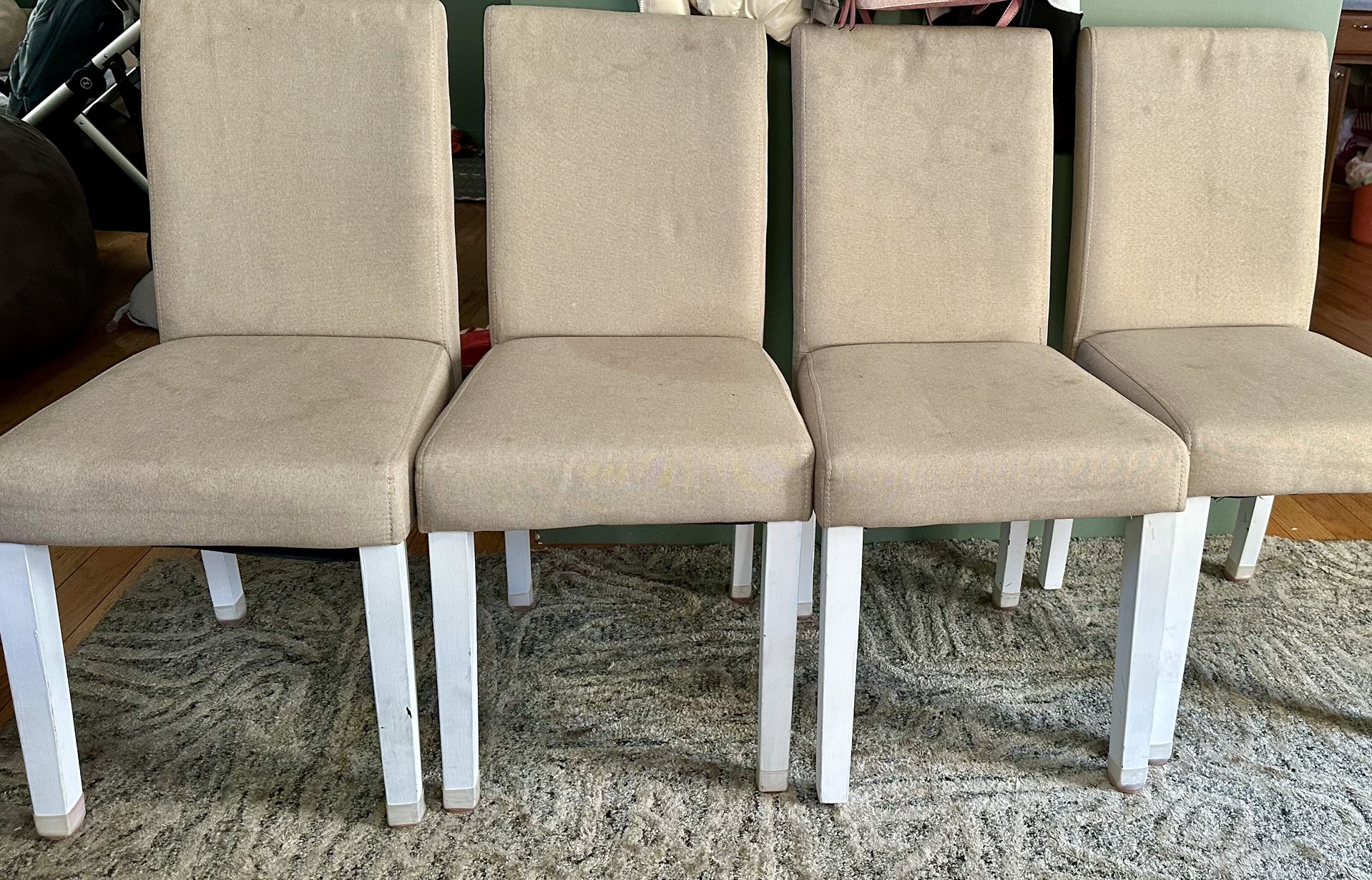 Set of 4 Dining Chairs 