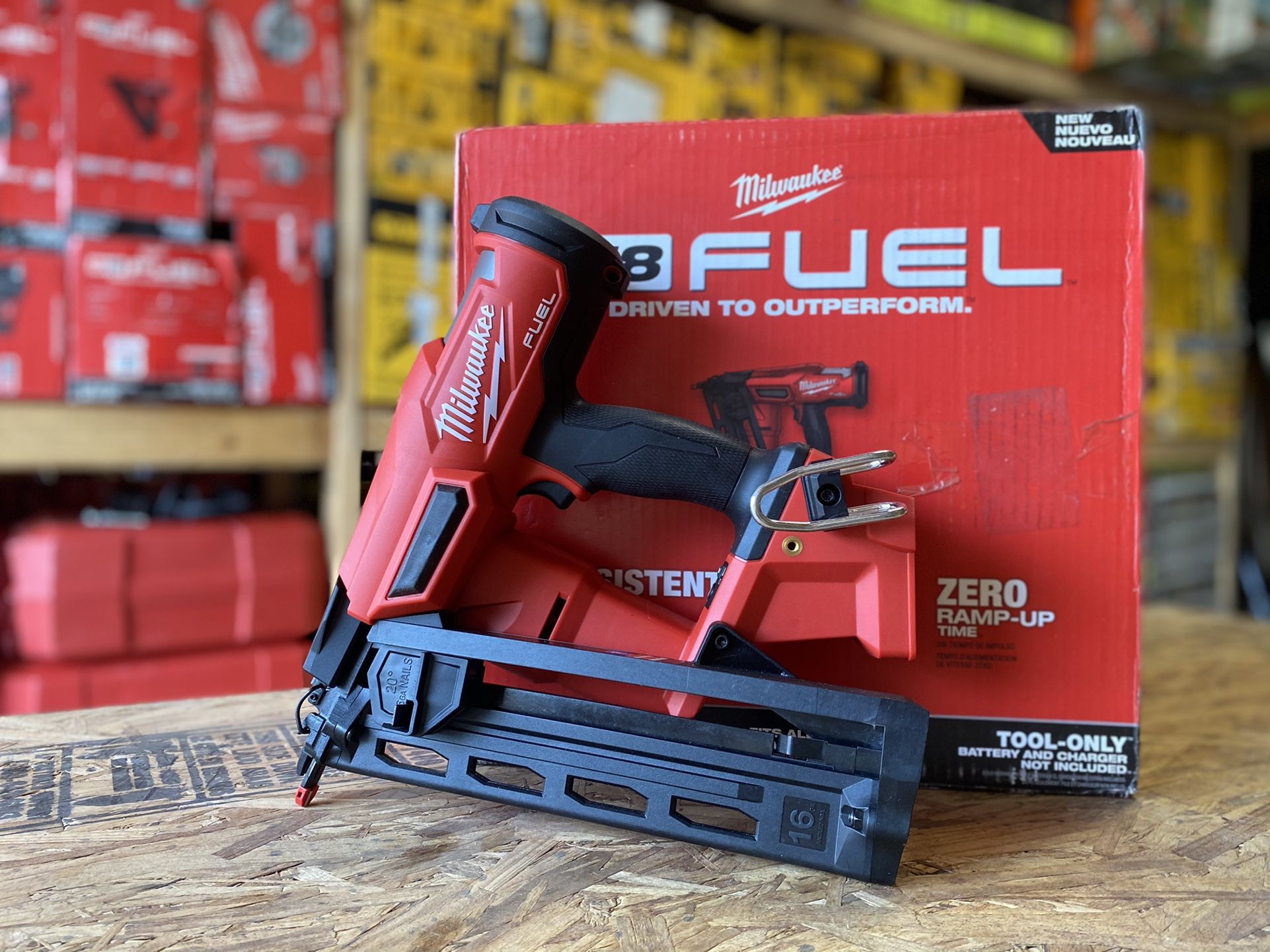Milwaukee M18 FUEL 18-Volt Lithium-Ion Brushless Cordless Gen II 16-Gauge Angled Finish Nailer (Tool-Only)