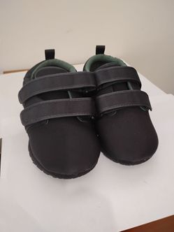 Pedors women shoes 8, very wide 5X 10E, like new