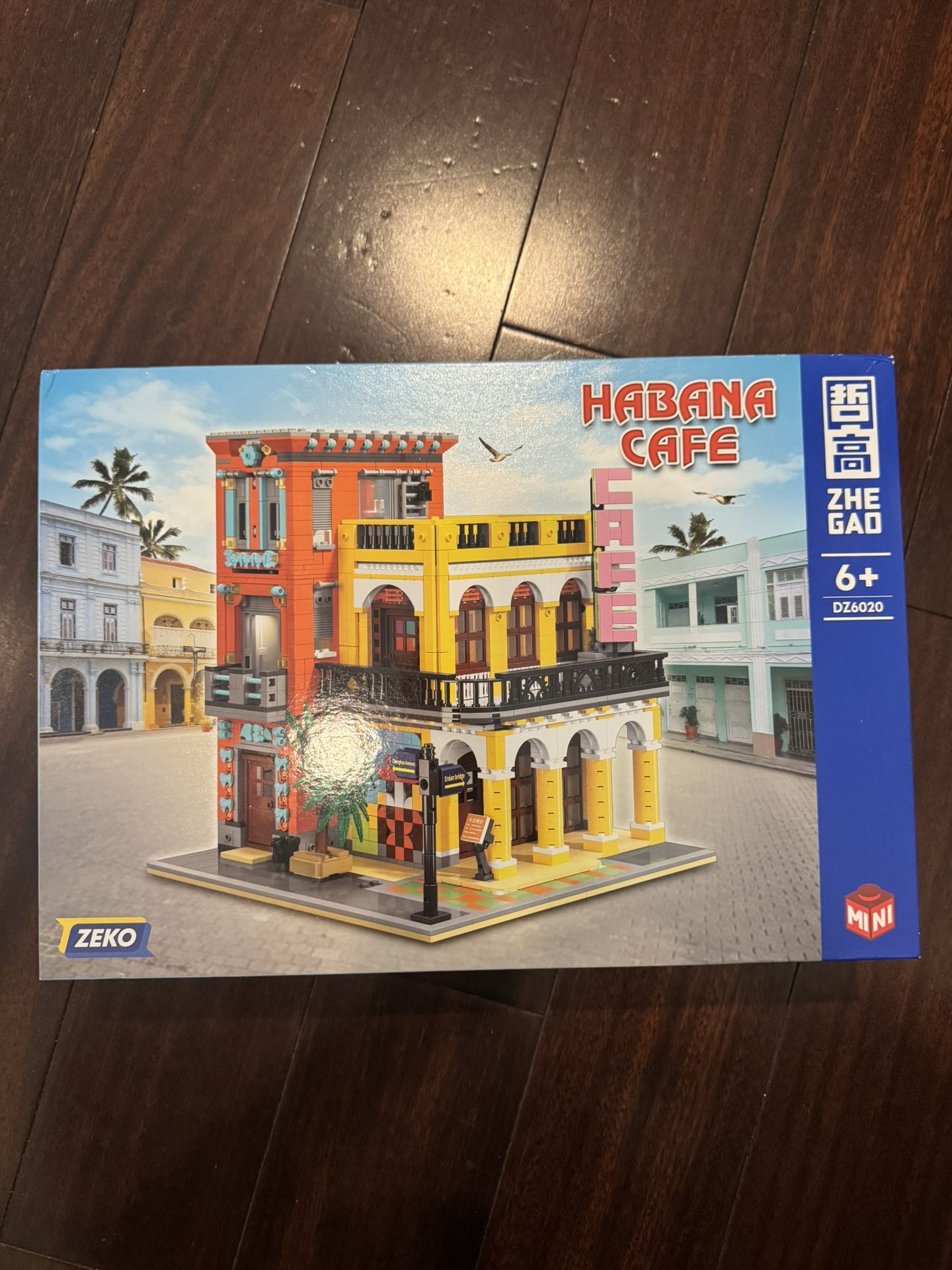 Cuban Havana Cafe Model Building Blocks Bricks Street View Puzzle Toy