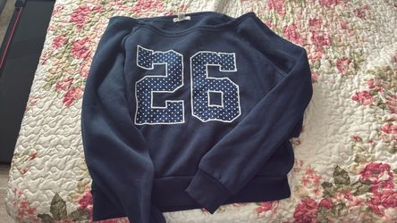 Off shoulder sweatshirt