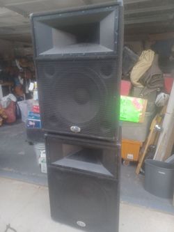 2x B-52 Speakers