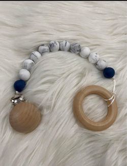 baby pacifier clip