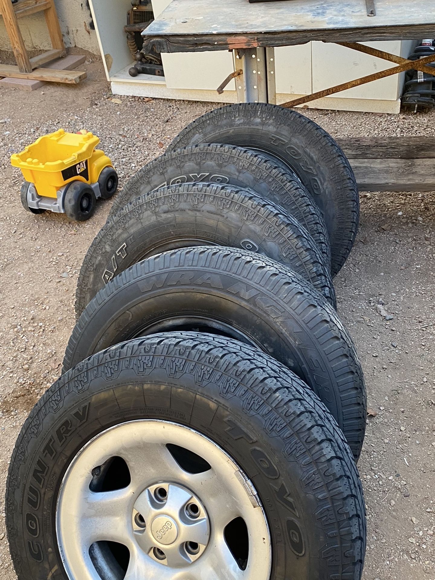 215/75/15 Jeep Wheels And Tires for Sale in Mesa, AZ - OfferUp