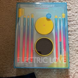 Real Thechniques Limited Edition Brushes