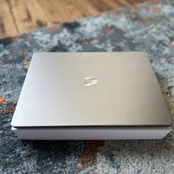 Microsoft Surface Laptop Go 2