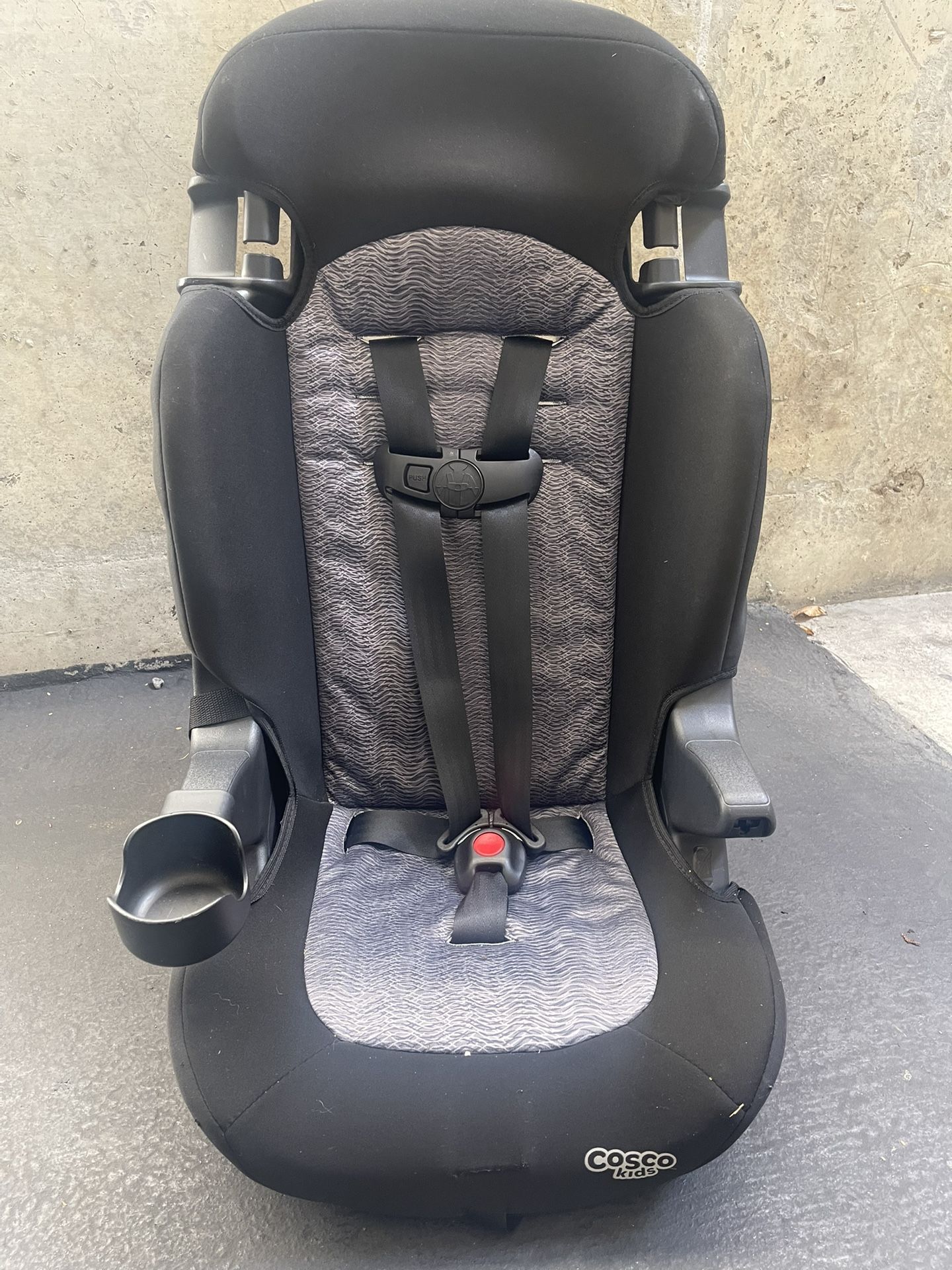 Cosco Kids Finale 2-in-1 Booster Car Seat.