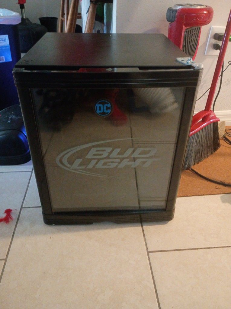 Bud Light  Mini Fridge