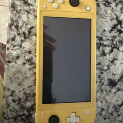 Yellow Nintendo Switch Lite 