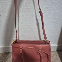 VENDO CARTERA DE MUJER 