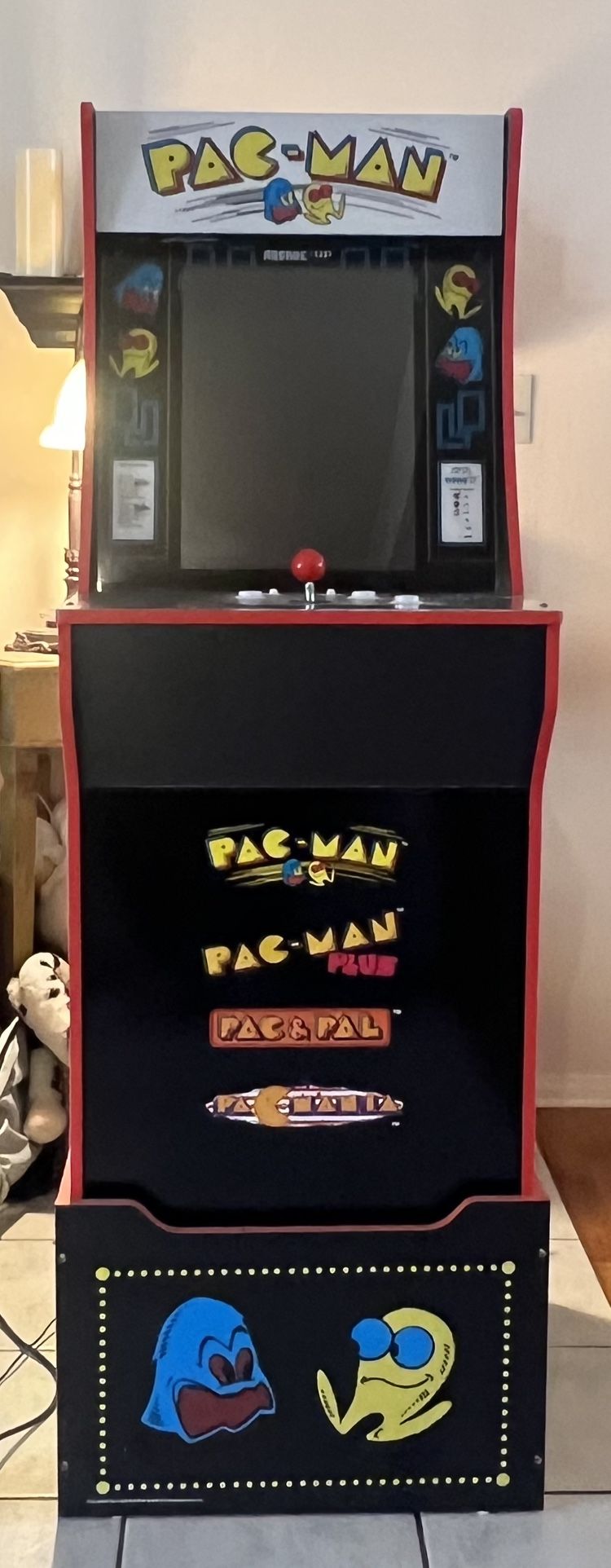 PAC-MAN Classic Arcade Machine