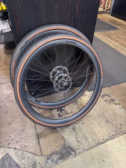 Roval Terra CL Carbon Tubeless Disc Gravel Wheelset 700c DT Swiss (contact info removed)g