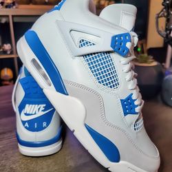 JORDAN 4 RETRO 'MILITARY BLUE' (2024)