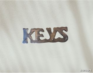 Vintage Wooden Key 4 Hooks Hanger Home Organization 8” 1970’s Decor ( I ship)