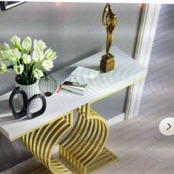 MODERN 39.4 NARROW CONSOLE TABLE WITH GEOMETRIC METAL BASE  FAUX MARBLE  LOOK  WHITE/GRAY TOP  AND GOLD BASE COLOR. 39X31.5H X11.8W