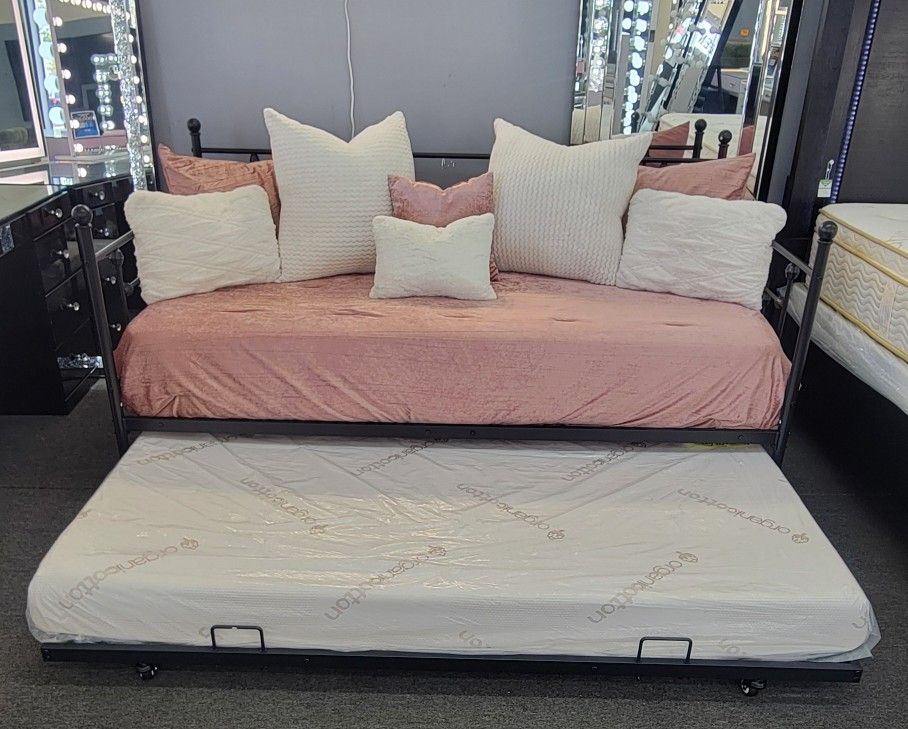 ✅️✅️Metal Living Room Guest Bed Heavy Duty Twin...