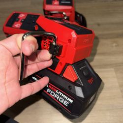 TOP-Off POWER SuPPLY.. With One Battery FORGE 8-0.. Brand New $250