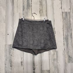 Haute Monde snake print skirt shorts size large