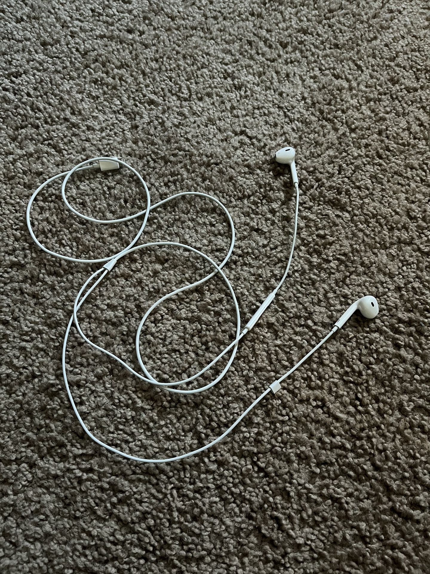 Apple Wired Headphones 