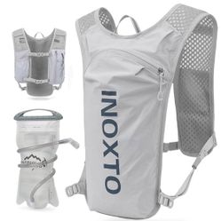 INOXTO Hydration Vest Backpack,Lightweight Water Running Vest Pack with 1.5L Water Bladder Bag Daypack for Hiking Running Cycling 