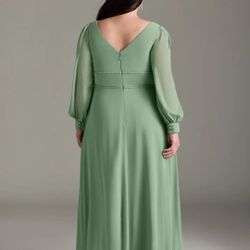 Matcha Green Bridesmaid Dress Azazie Sage Size A16 for Sale in San Diego,  CA - OfferUp