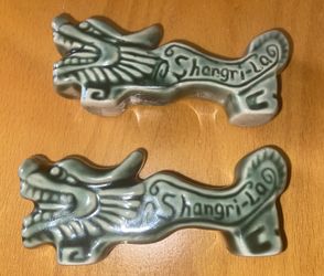  VINTAGE ORIGINAL PAIR OF 1930’s CLAYTAN STONEWARE CHINESE DRAGON( SHANGRI-LA )FIGURINES