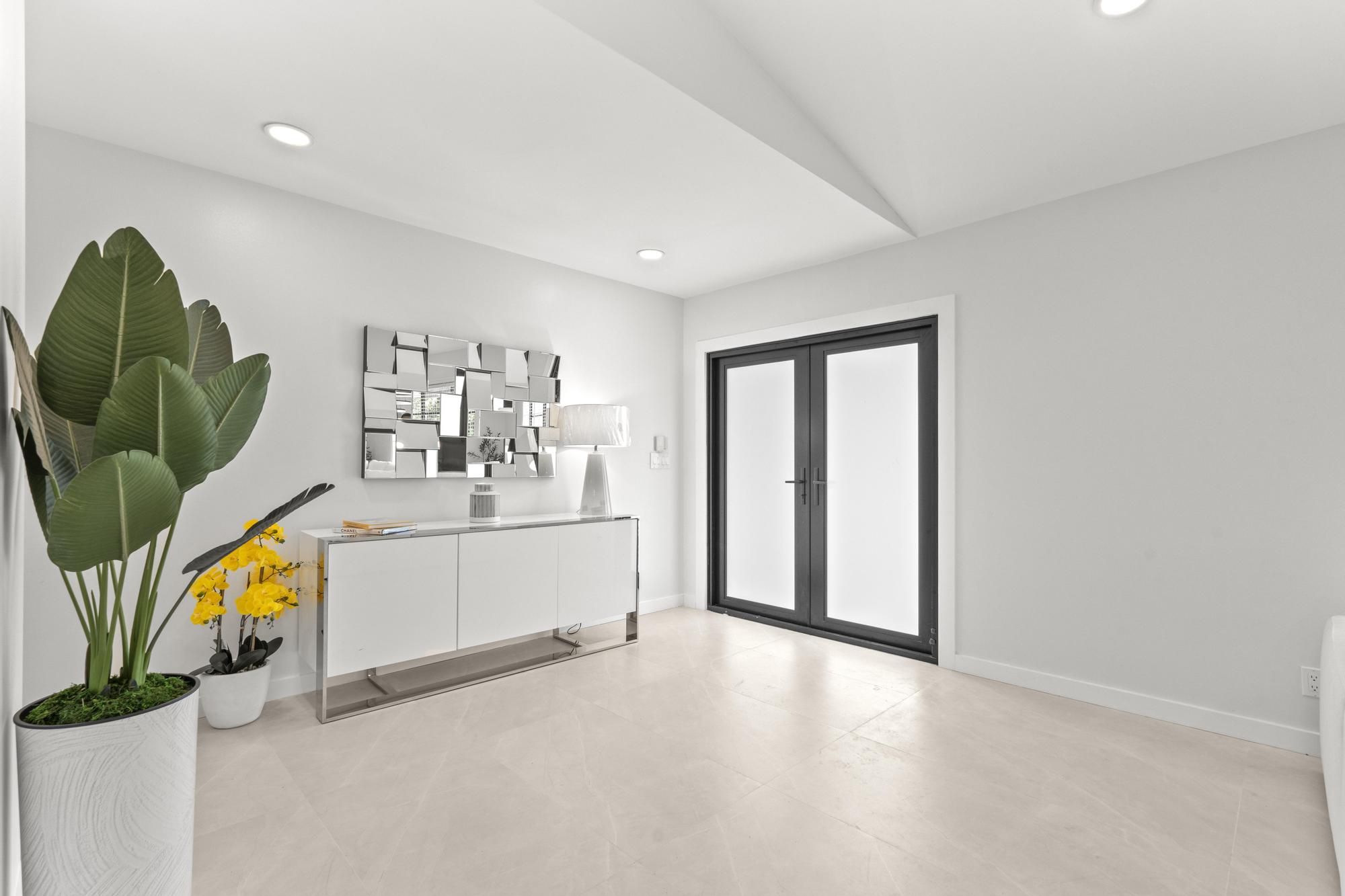 Tv Stand - Console Table - Dresser = Pick Up Or Delivery