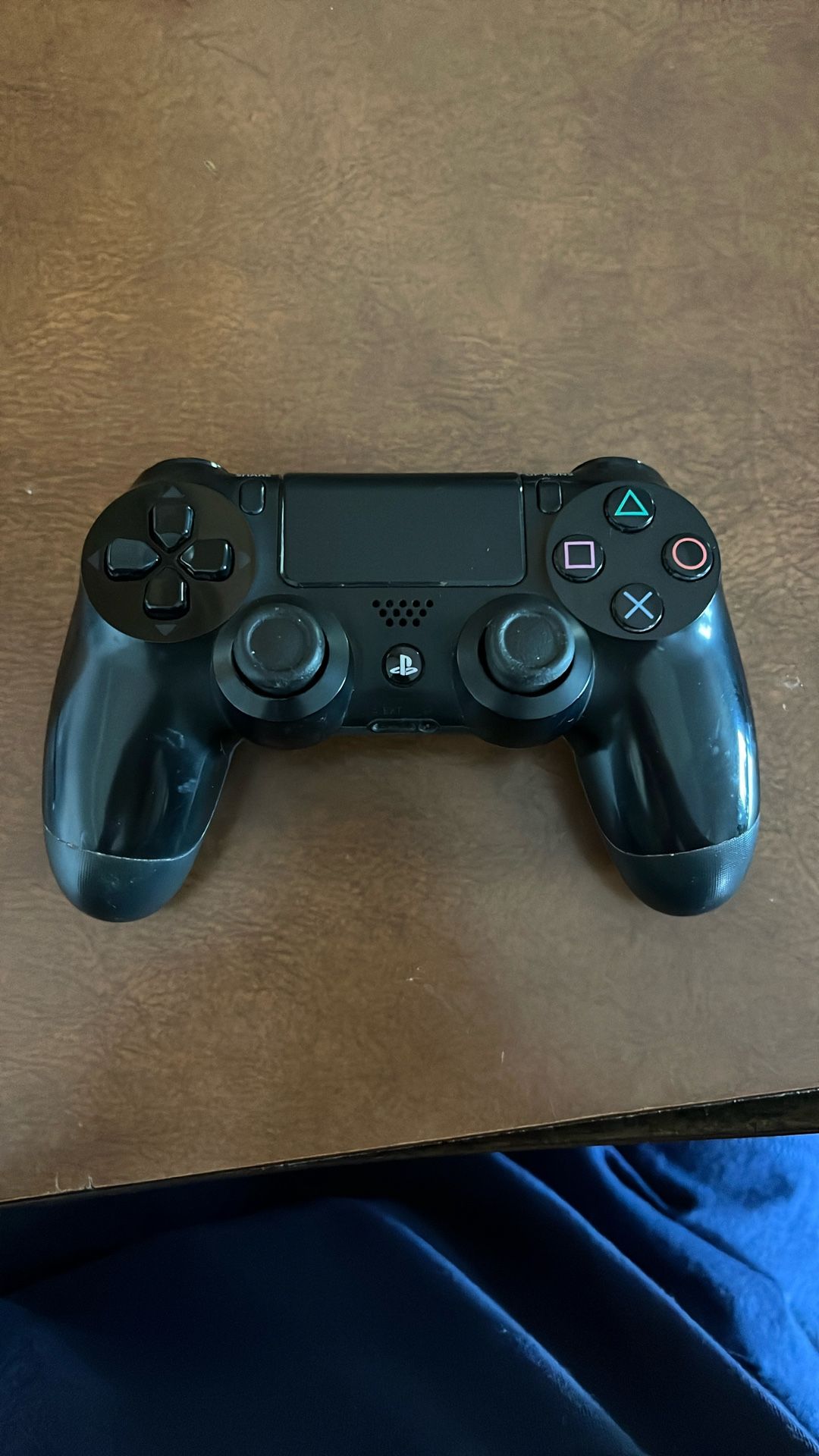 PS4 console Controller