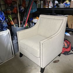 Very Nice Quality Chair 