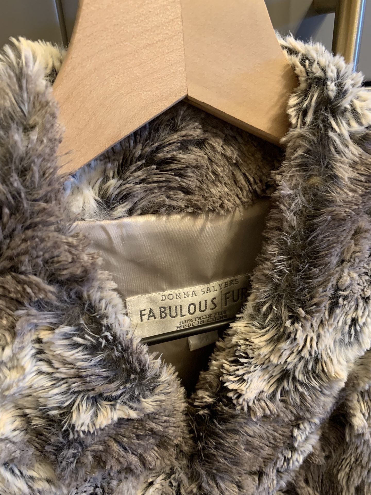 📌Faux Fur Vest!!! Gorgeous & So Soft!