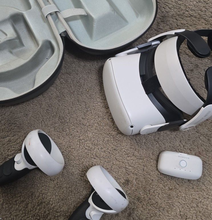 🎮 Meta Quest 2 128GB VR Headset + BOBOVR M2 Pro Battery Head Strap + Travel Case – Tested Bundle