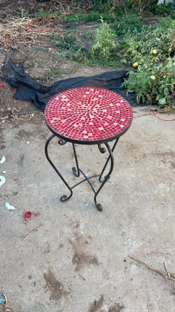 Round mosaic, patio accent table