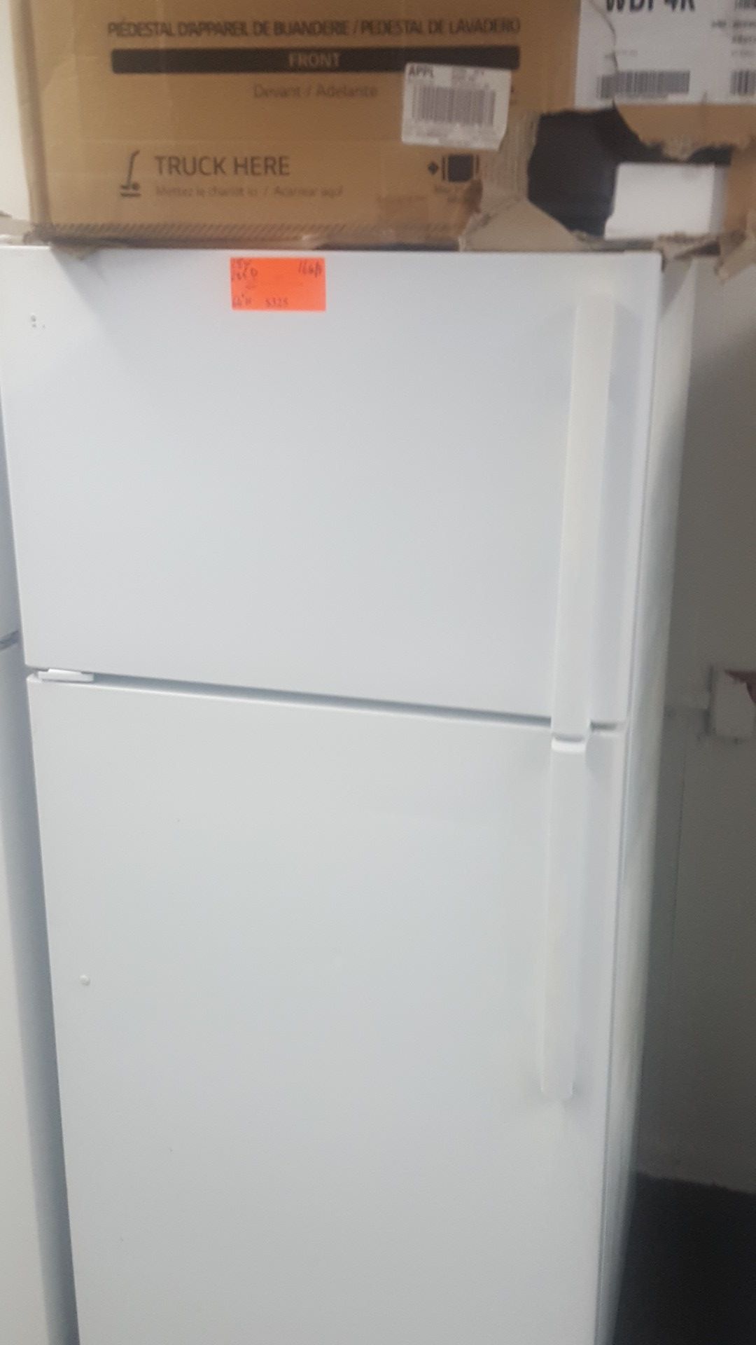 GE top freezer refrigerator