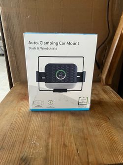 Auto clamping and charging  car mount