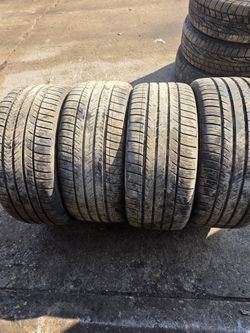 Only 2 tires 245/40/18 Michelin pilot sport 
