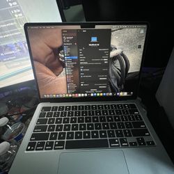 Apple MacBook Air M4  (2025)