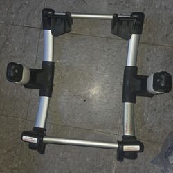 Bugaboo Car Seat Adapter is designed to connect your Graco infant car seat to a Bugaboo Cameleon 1, Cameleon 2, or Frog