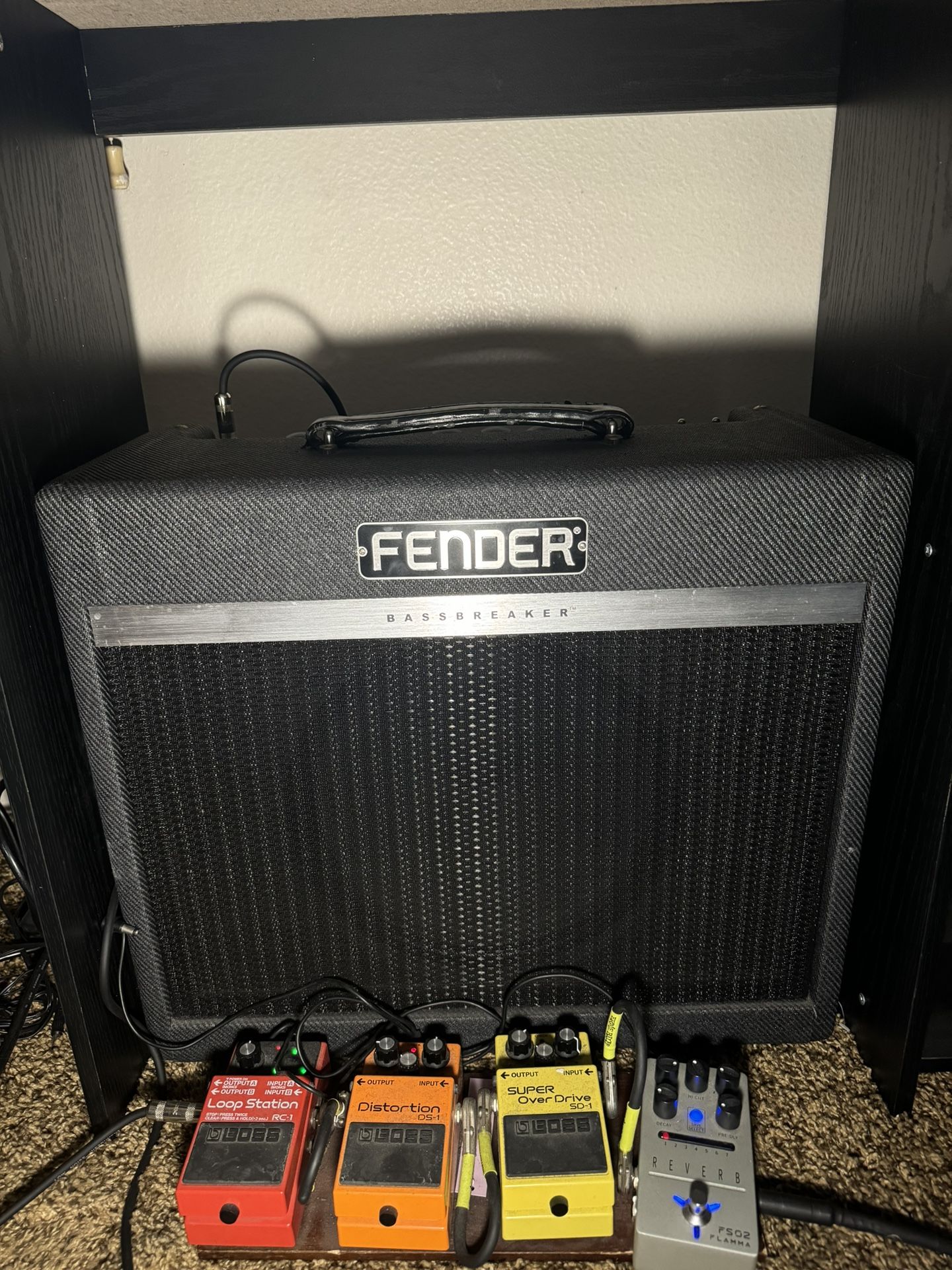 Fender Bass Breaker 15 Watt Guitar Amplifier