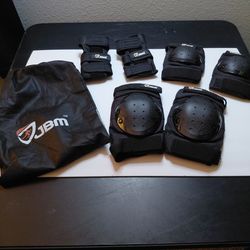 Sports Protective Gear (NEW)