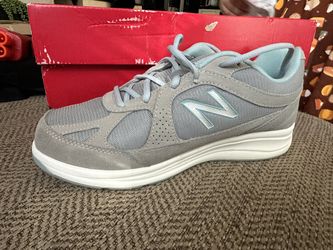 New Balance Women’s Size 10