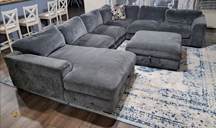Large Sectional Sofa w/Ottoman