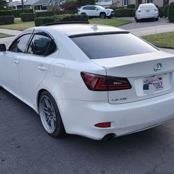 Lexus  2008 is250