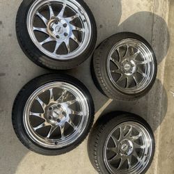 17x9