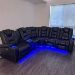 ALL PREMIUM BLACK LEATHER BRAND NEW  POWER RECLINING SECTIONAL LED LIGHTS BLUETOOTH AND USB SAME DAY DELIVERY 