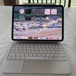 iPad Pro 11”/m5/1TB with apple Keyboard +pencil