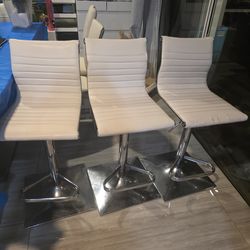 Free bar stools with purchase