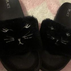 Size 6 in kids Sandler’s