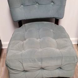 Green/blue Accent Chair