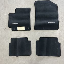 Juego de Alfombras para Corolla / Corolla’s Mat set
