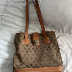 Dooney & Bourke Bag 